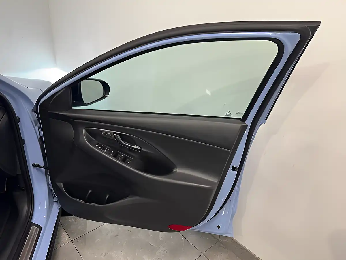 Used 2018 Hyundai i30 N Performance Performance Blue - Interior and Exterior details 11