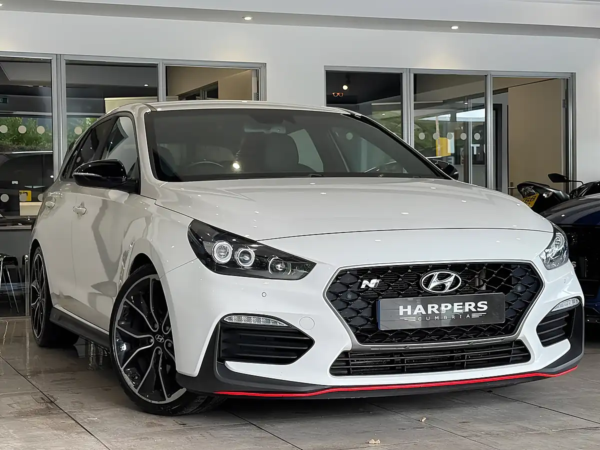 Used 2018 Hyundai i30 N Performance White - Front View