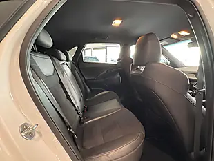 Used 2018 Hyundai i30 N Performance White - Interior and Exterior details 10