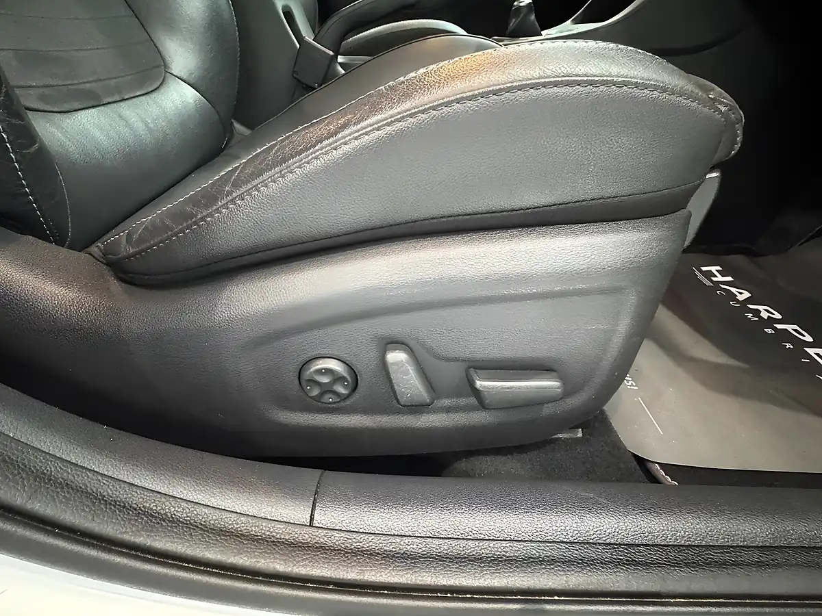 Used 2018 Hyundai i30 N Performance White - Interior and Exterior details 11