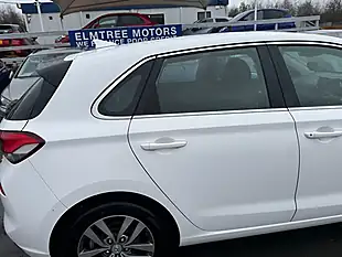 Used 2018 Hyundai I30 Se Edition White - Interior and Exterior details 10