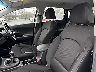 Used 2018 Hyundai I30 Se Edition White - Interior and Exterior details 12