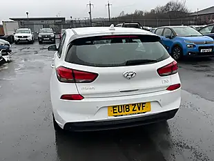 Used 2018 Hyundai I30 Se Edition White - Interior and Exterior details 9