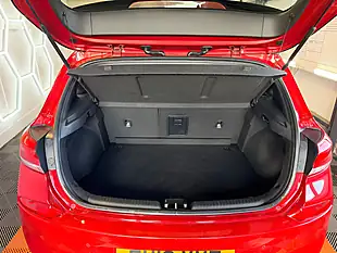 Used 2018 Hyundai I30 Se Nav Fiery Red - Interior and Exterior details 11