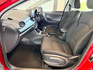 Used 2018 Hyundai I30 Se Nav Fiery Red - Interior and Exterior details 13