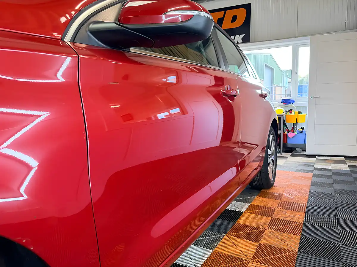 Used 2018 Hyundai I30 Se Nav Fiery Red - Interior and Exterior details 7