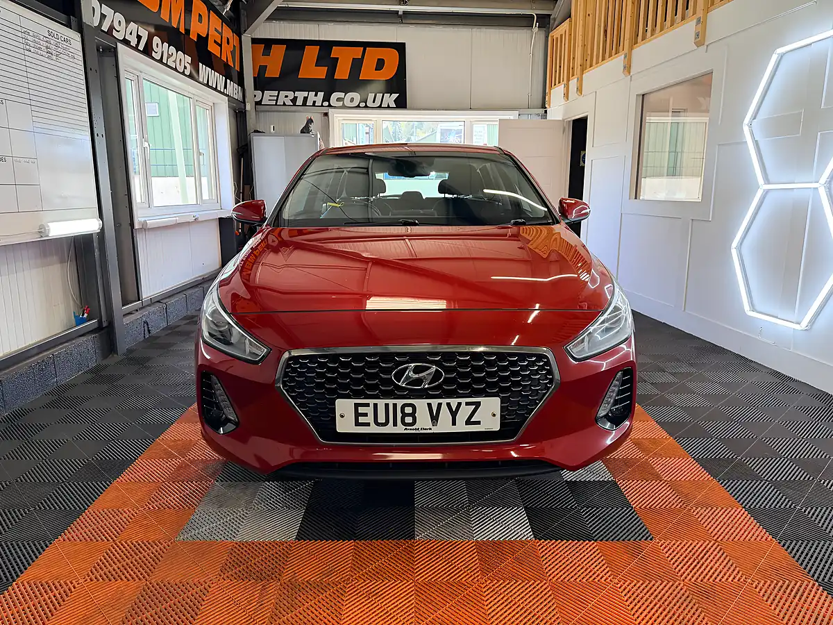 Used 2018 Hyundai I30 Se Nav Fiery Red - Interior and Exterior details 9
