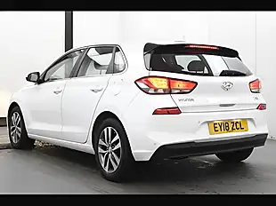 Used 2018 Hyundai i30 Se Nav Polar White - Interior and Exterior details 11