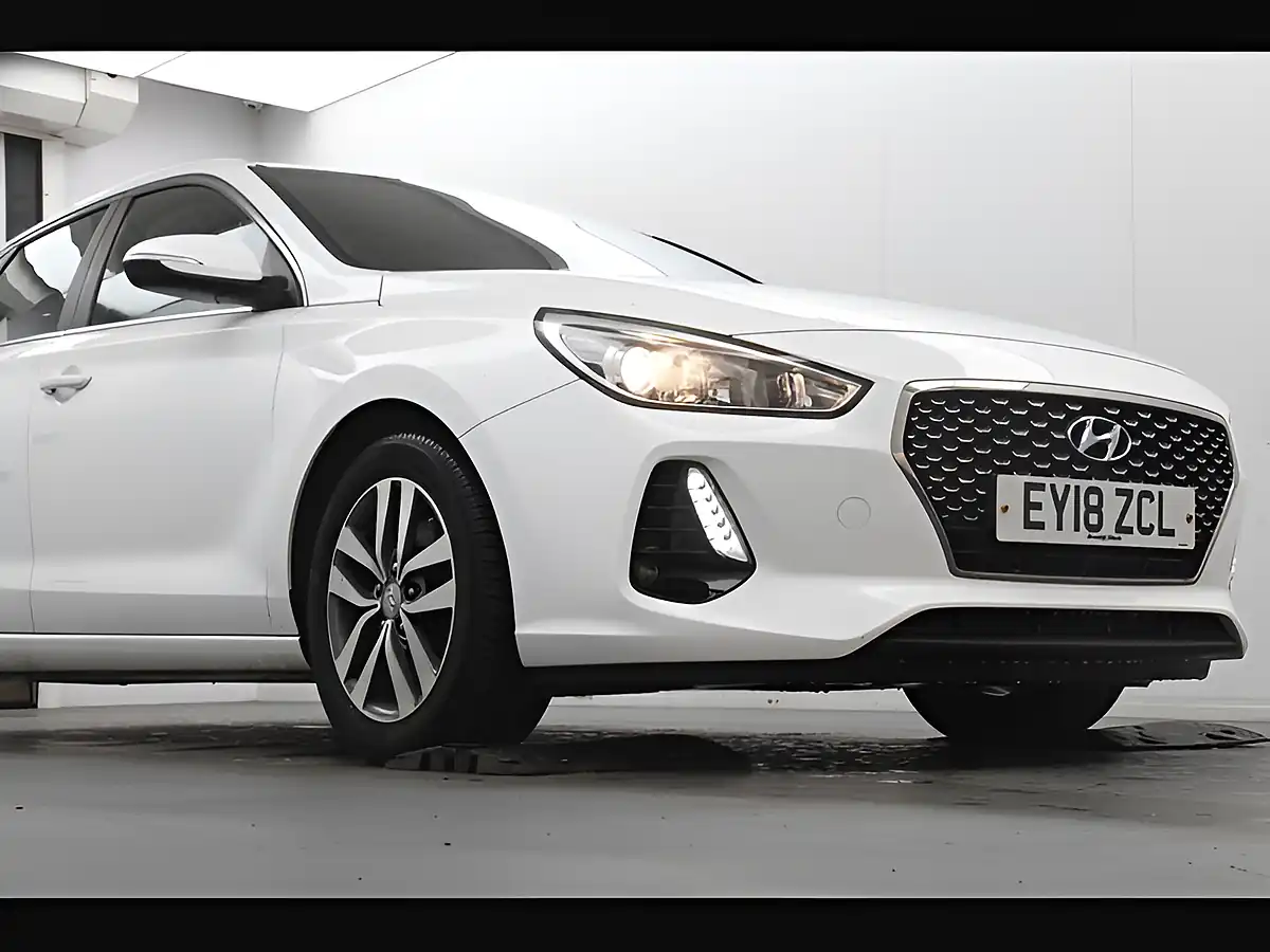 Used 2018 Hyundai i30 Se Nav Polar White - Interior and Exterior details 2