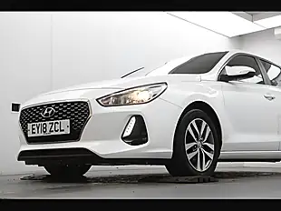 Used 2018 Hyundai i30 Se Nav Polar White - Interior and Exterior details 5