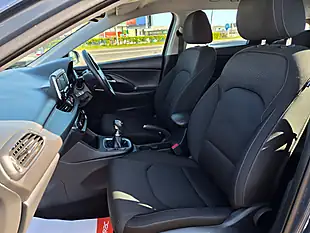 Used 2018 Hyundai i30 Se Tourer Blue - Interior and Exterior details 17