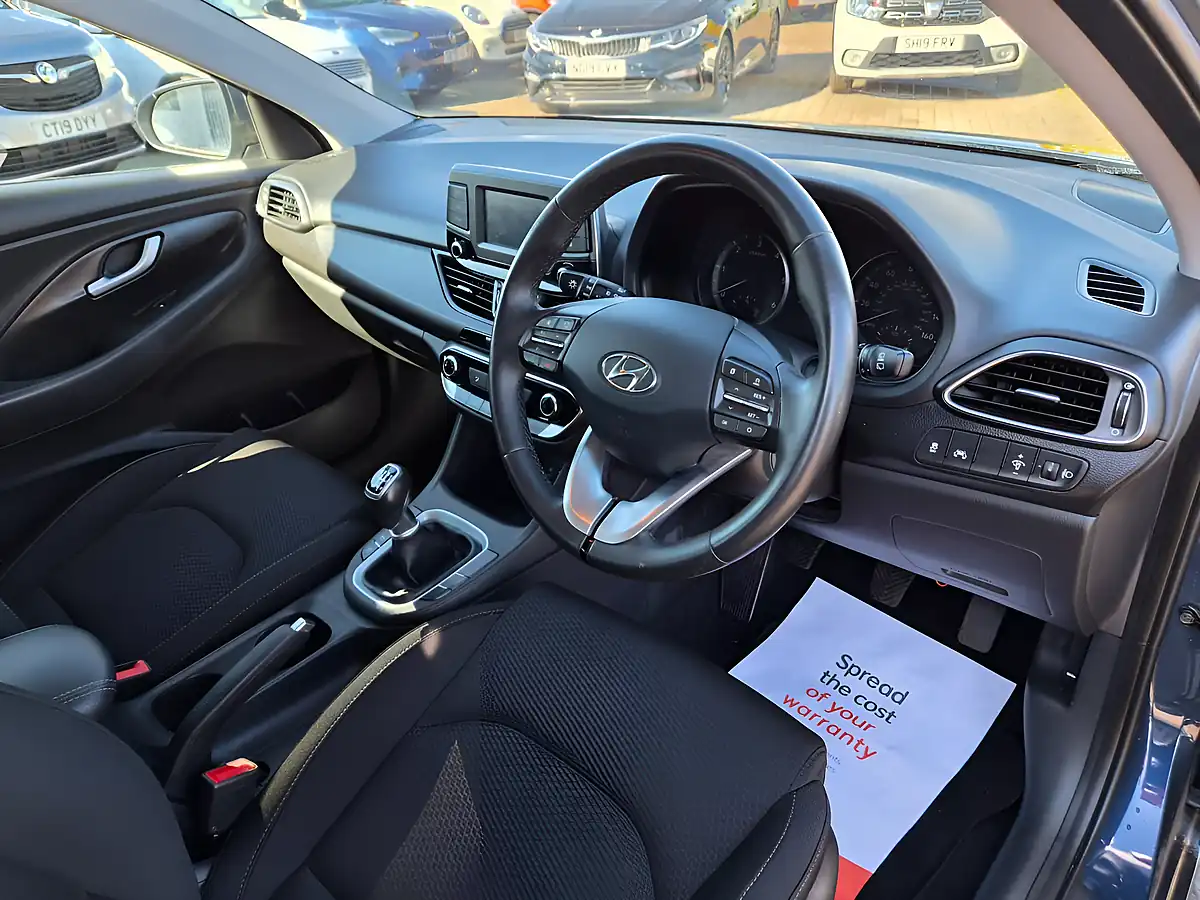 Used 2018 Hyundai i30 Se Tourer Blue - Interior and Exterior details 8