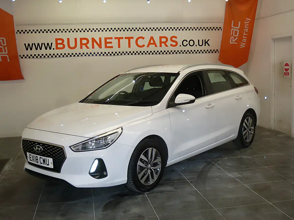 Used 2018 Hyundai i30 Se White - Interior and Exterior details 2