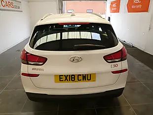 Used 2018 Hyundai i30 Se White - Interior and Exterior details 7