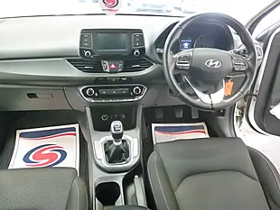 Used 2018 Hyundai i30 Se White - Interior and Exterior details 15