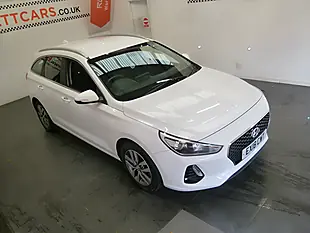Used 2018 Hyundai i30 Se White - Interior and Exterior details 18