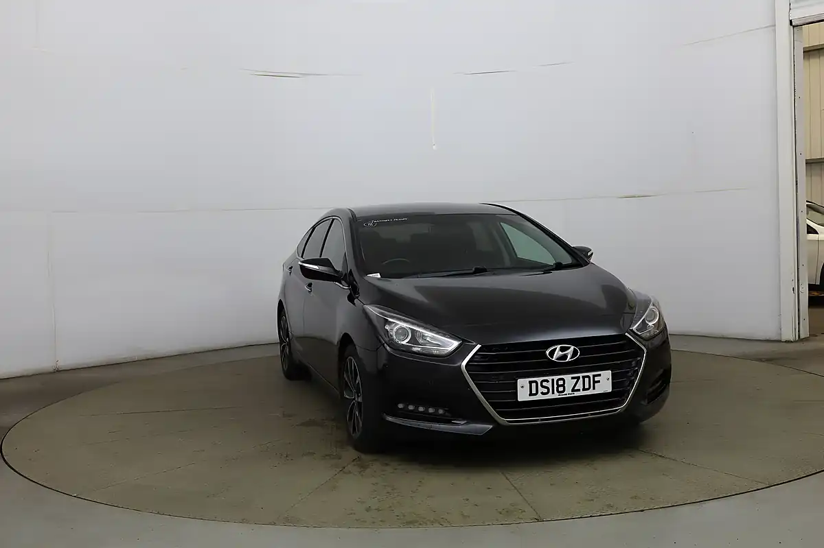 Used 2018 Hyundai I40 Se Nav Black - Interior and Exterior details 3