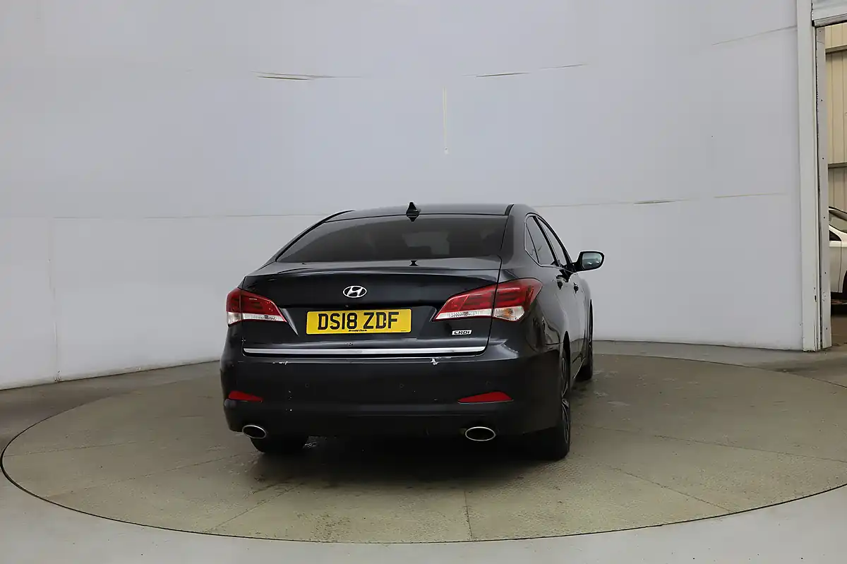 Used 2018 Hyundai I40 Se Nav Black - Interior and Exterior details 4