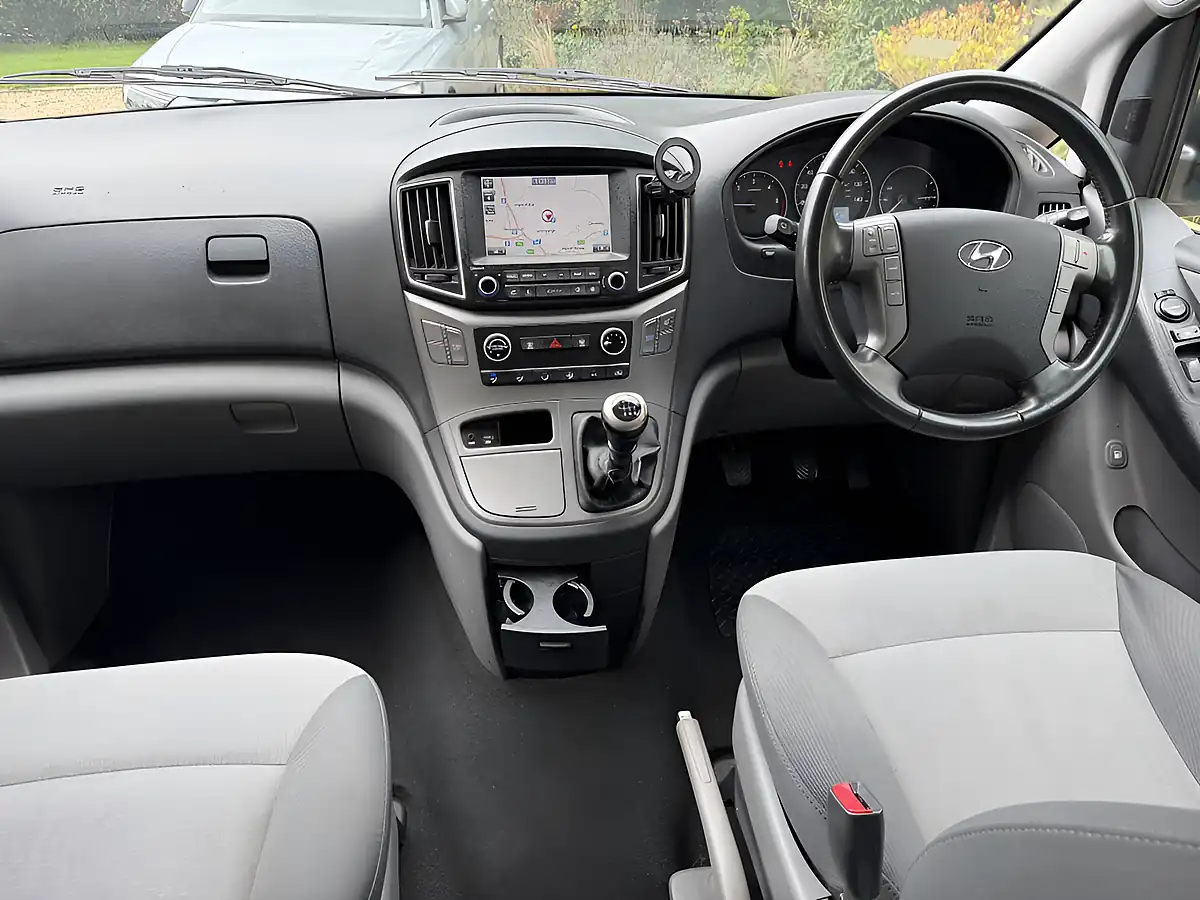 Used 2018 Hyundai I800 Se Nav Black - Interior and Exterior details 12