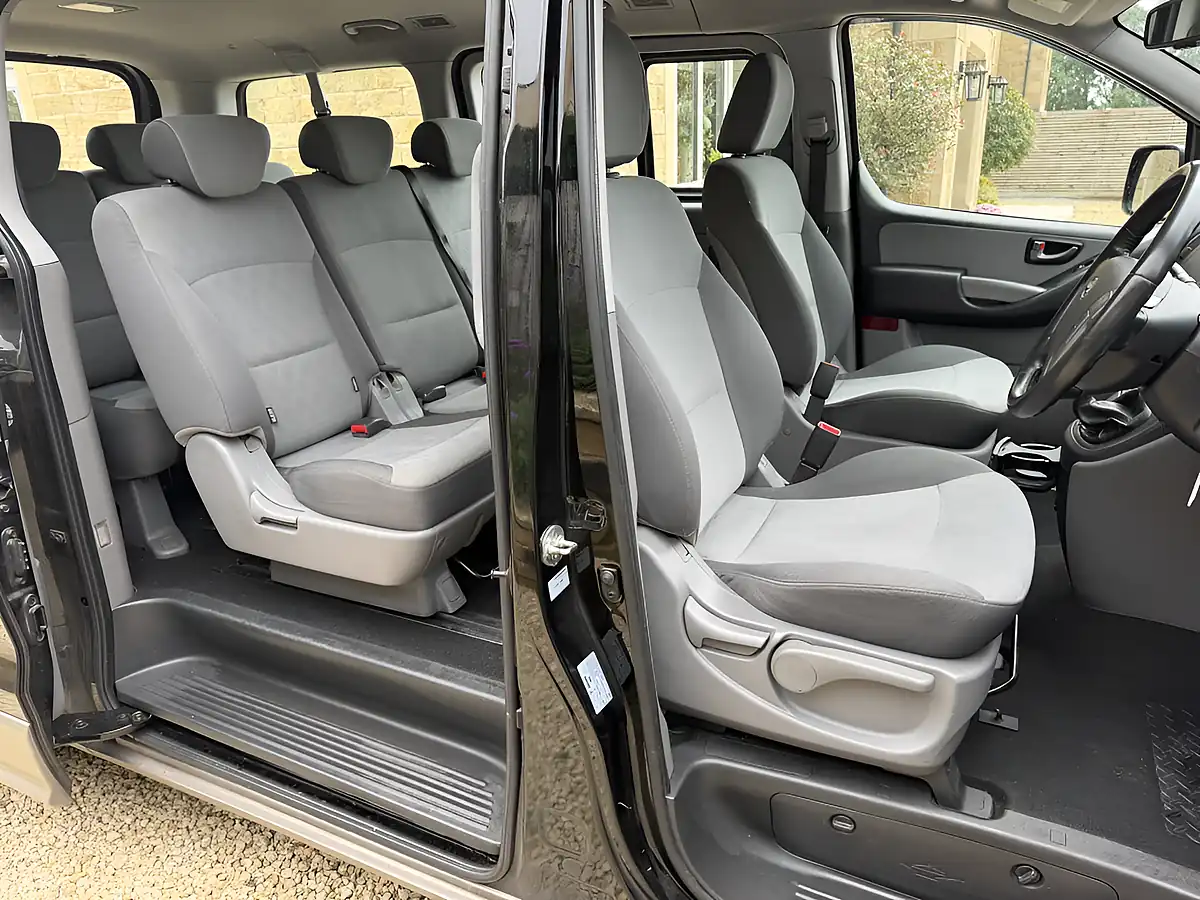 Used 2018 Hyundai I800 Se Nav Black - Interior and Exterior details 13