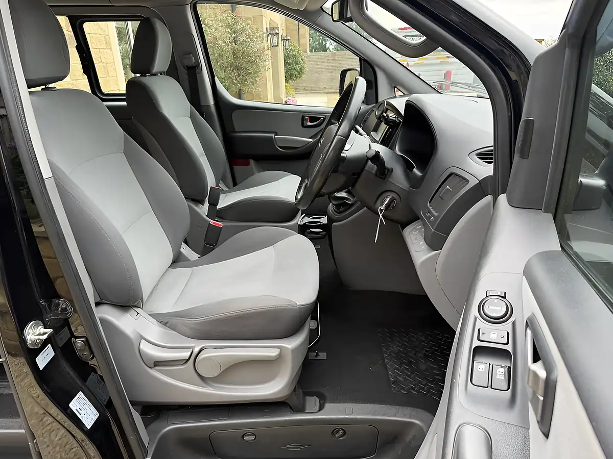 Used 2018 Hyundai I800 Se Nav Black - Interior and Exterior details 14