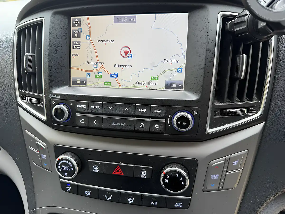 Used 2018 Hyundai I800 Se Nav Black - Interior and Exterior details 16