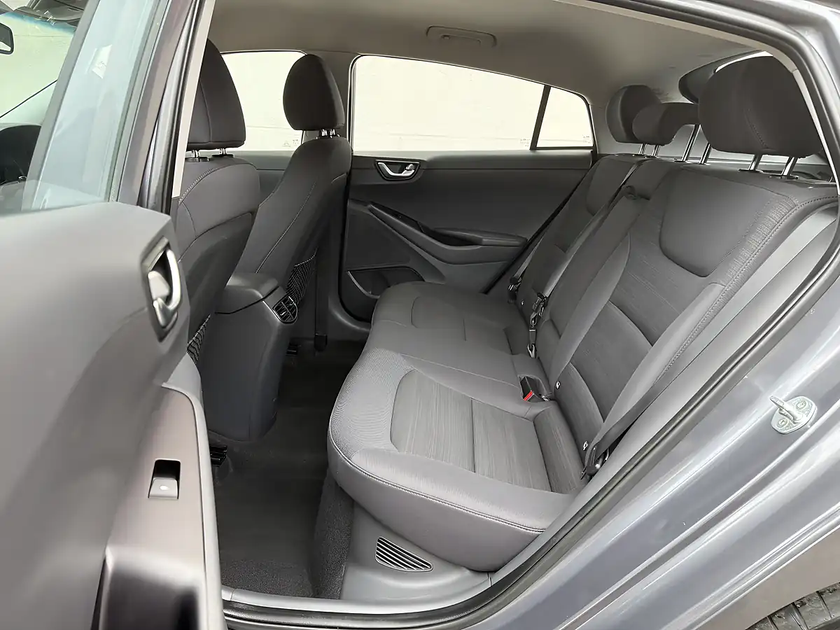 Used 2018 Hyundai Ioniq HEV Prem Grey - Interior and Exterior details 12
