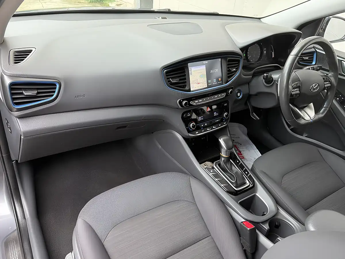 Used 2018 Hyundai Ioniq HEV Prem Grey - Interior and Exterior details 13