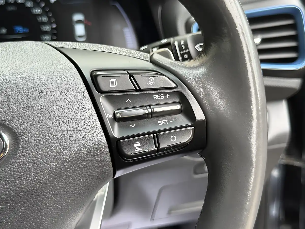 Used 2018 Hyundai Ioniq HEV Prem Grey - Interior and Exterior details 18