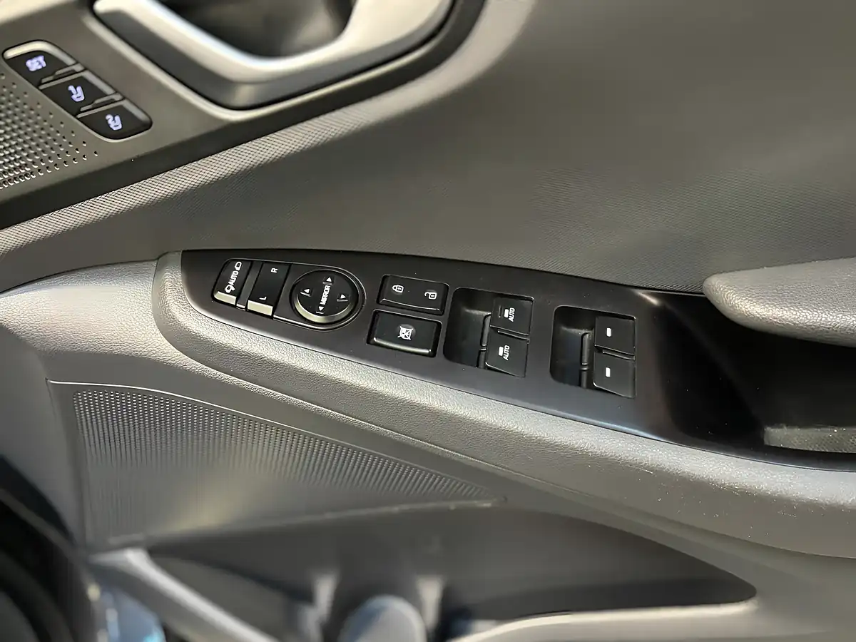 Used 2018 Hyundai Ioniq Premium Se Grey - Interior and Exterior details 11