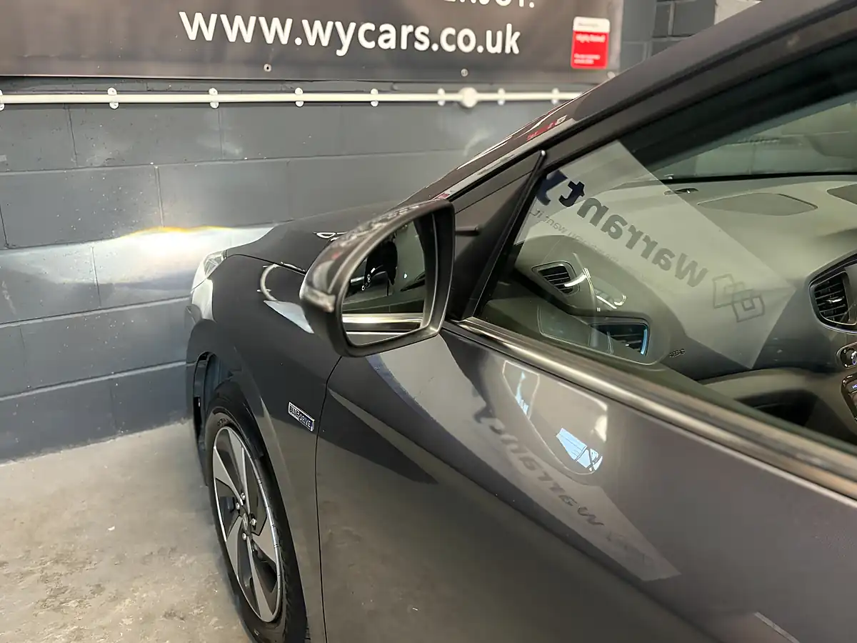 Used 2018 Hyundai Ioniq Premium Se Grey - Interior and Exterior details 19