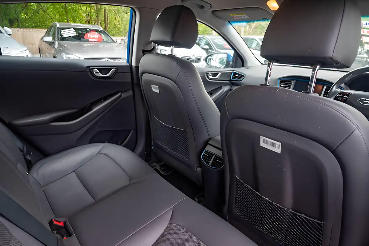Used 2018 Hyundai Ioniq Premium Se Marina Blue - Interior and Exterior details 9