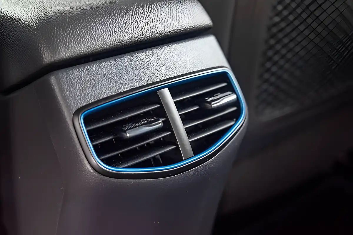 Used 2018 Hyundai Ioniq Premium Se Marina Blue - Interior and Exterior details 11