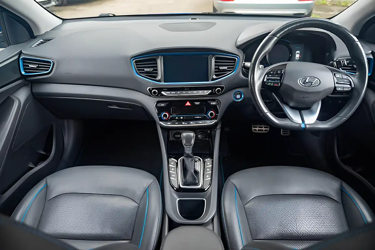 Used 2018 Hyundai Ioniq Premium Se Marina Blue - Interior and Exterior details 12