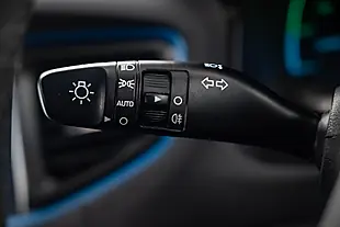 Used 2018 Hyundai Ioniq Premium Se Marina Blue - Interior and Exterior details 17