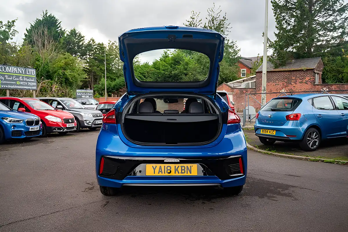 Used 2018 Hyundai Ioniq Premium Se Marina Blue - Interior and Exterior details 3
