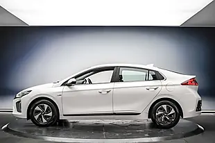 Used 2018 Hyundai Ioniq Premium Se White - Interior and Exterior details 11