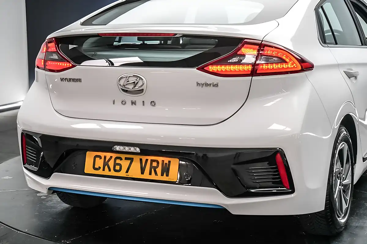 Used 2018 Hyundai Ioniq Premium Se White - Interior and Exterior details 12