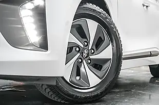 Used 2018 Hyundai Ioniq Premium Se White - Interior and Exterior details 2