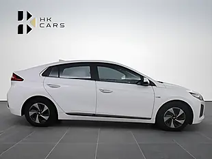 Used 2018 Hyundai Ioniq Premium White - Interior and Exterior details 3
