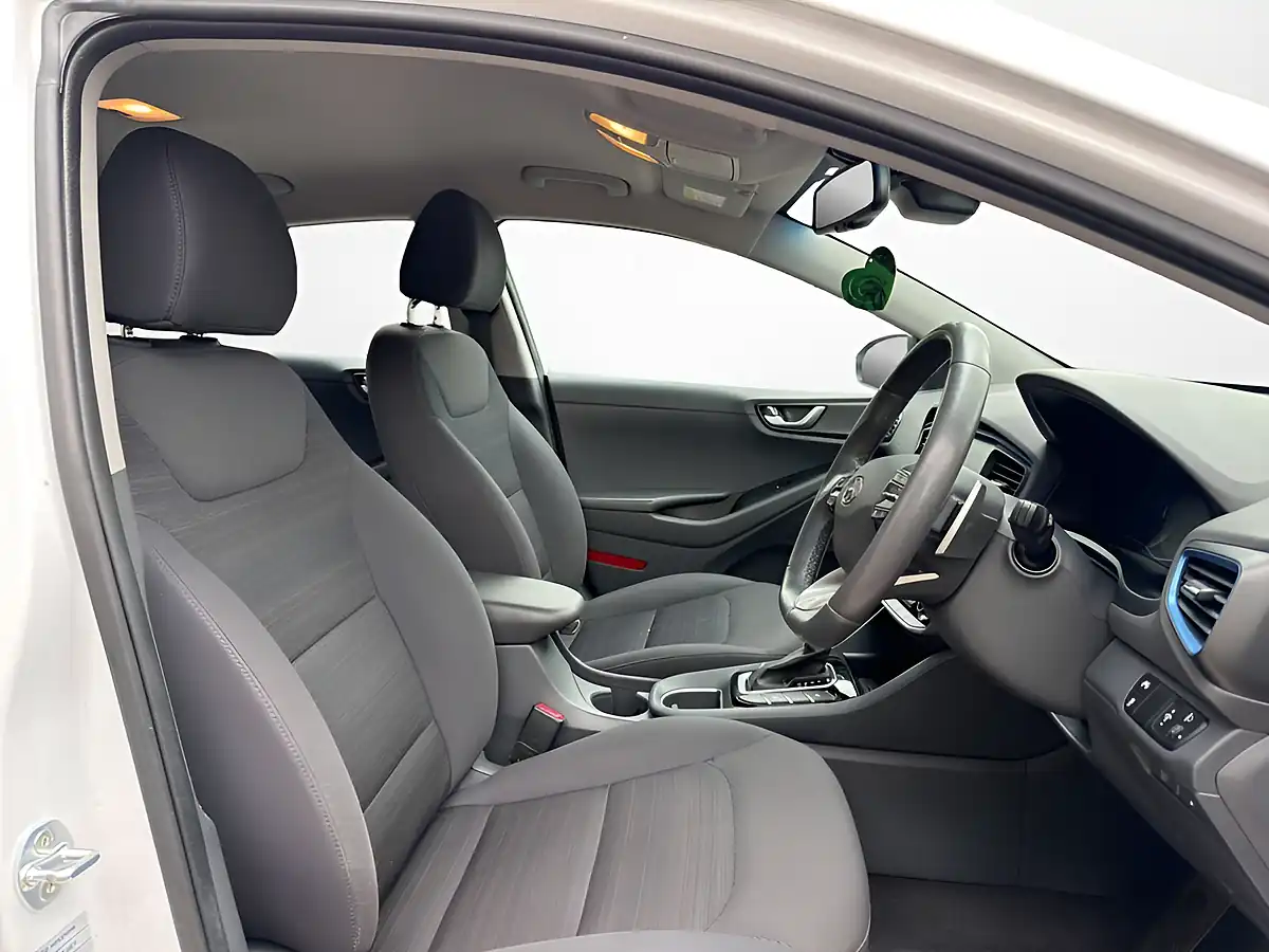 Used 2018 Hyundai Ioniq Premium White - Interior and Exterior details 9