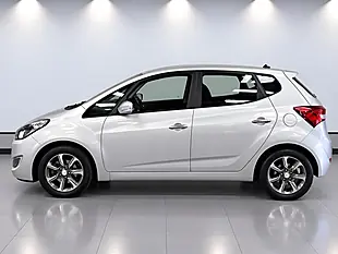 Used 2018 Hyundai Ix20 Se Nav Silver - Interior and Exterior details 4