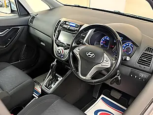 Used 2018 Hyundai Ix20 Se Nav Silver - Interior and Exterior details 9