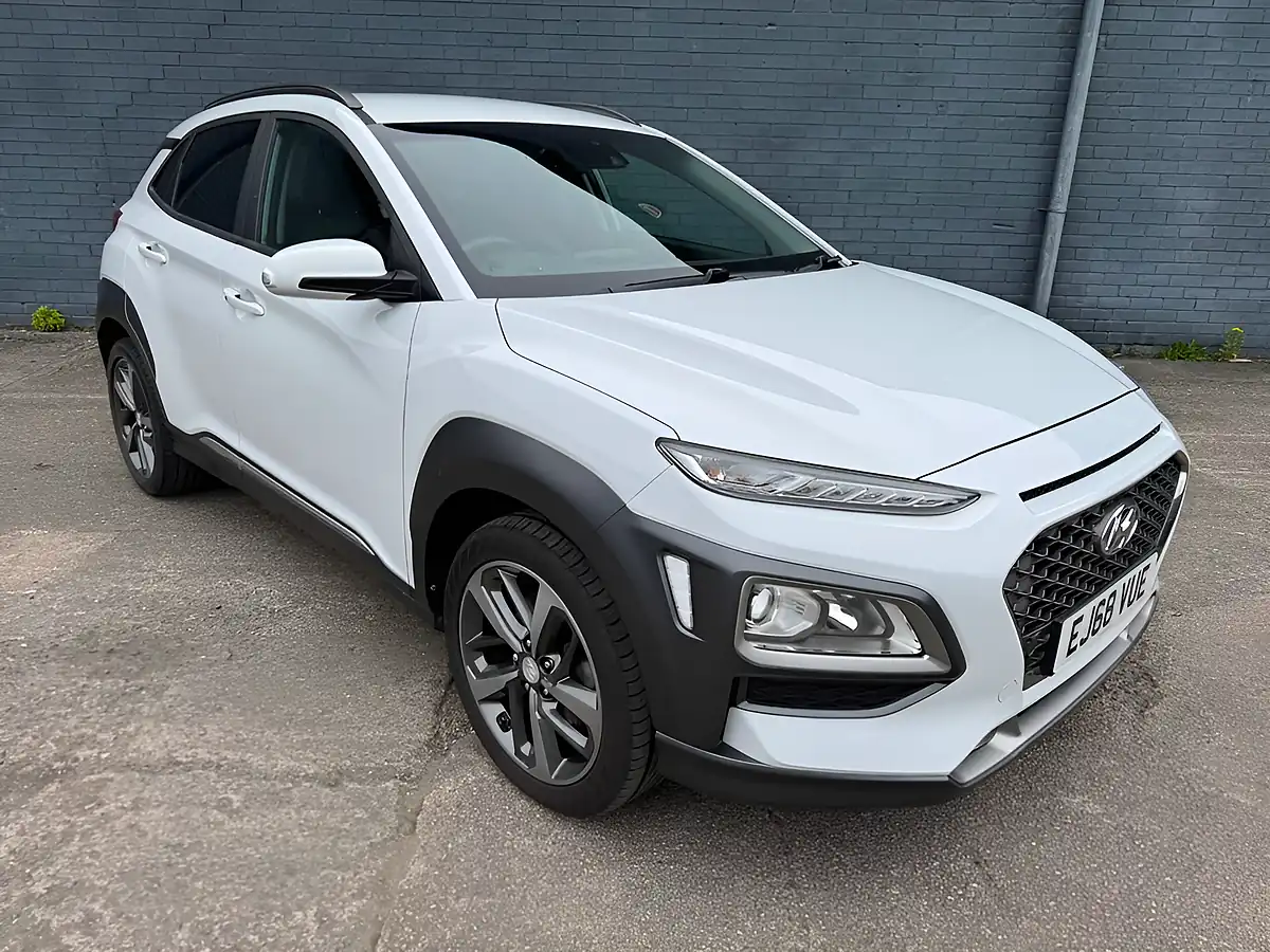 Used 2018 Hyundai Kona Blue Drive Premium Chalk White - Front View