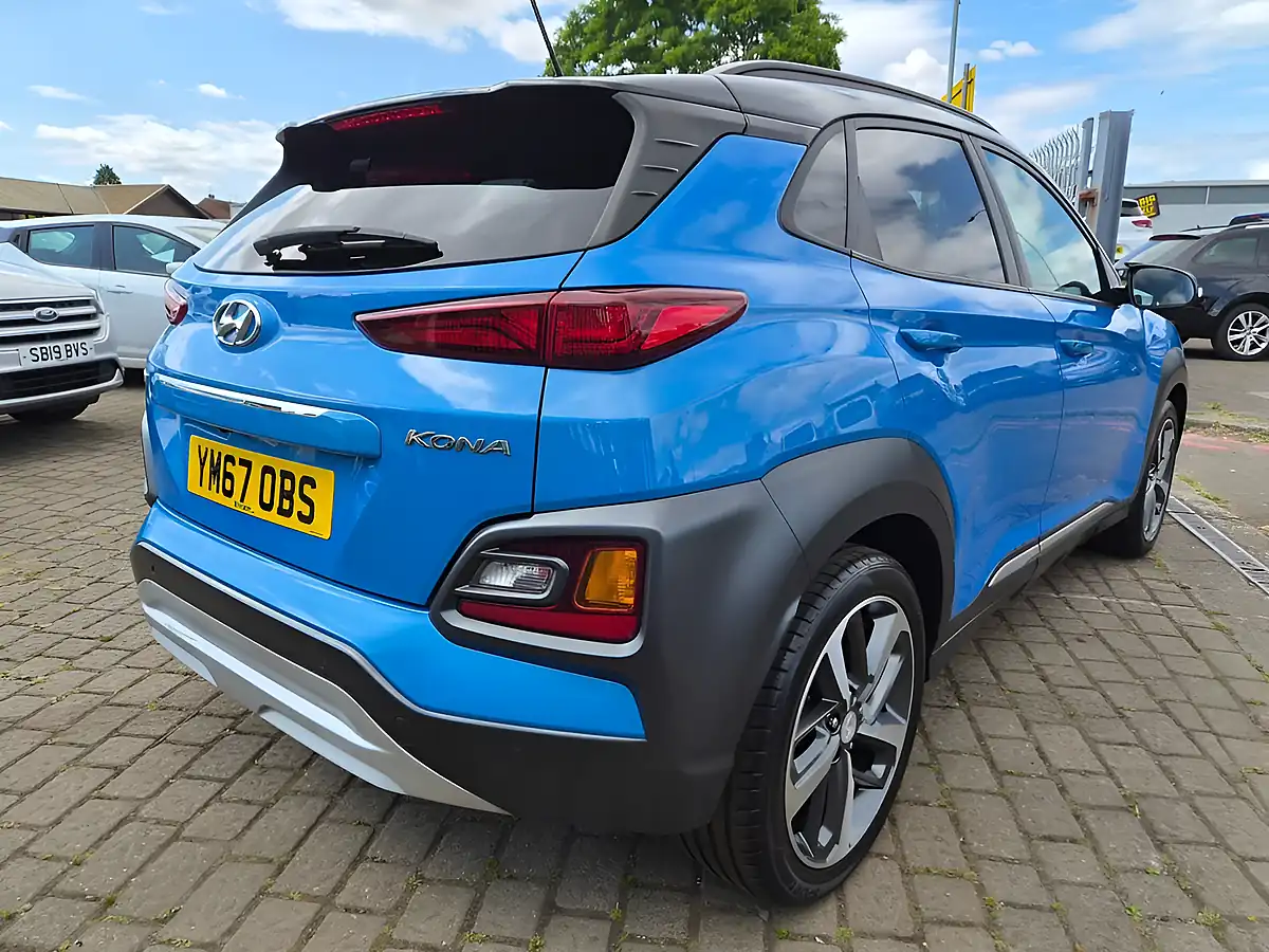 Used 2018 Hyundai Kona Premium Blue - Interior and Exterior details 6