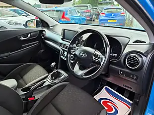 Used 2018 Hyundai Kona Premium Blue - Interior and Exterior details 8