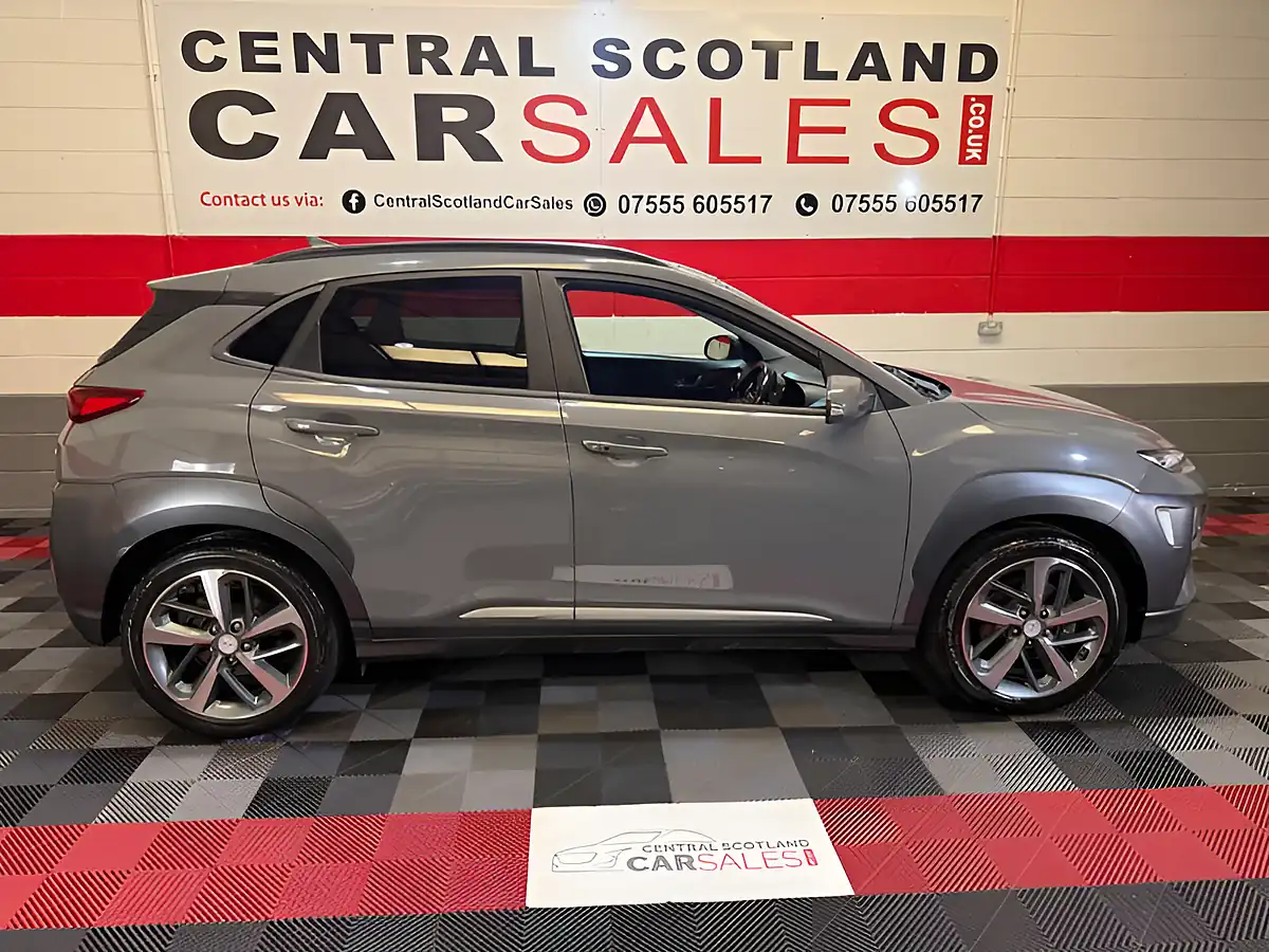 Used 2018 Hyundai Kona Premium Se Grey - Interior and Exterior details 10