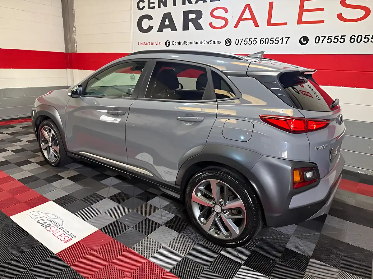 Used 2018 Hyundai Kona Premium Se Grey - Interior and Exterior details 3