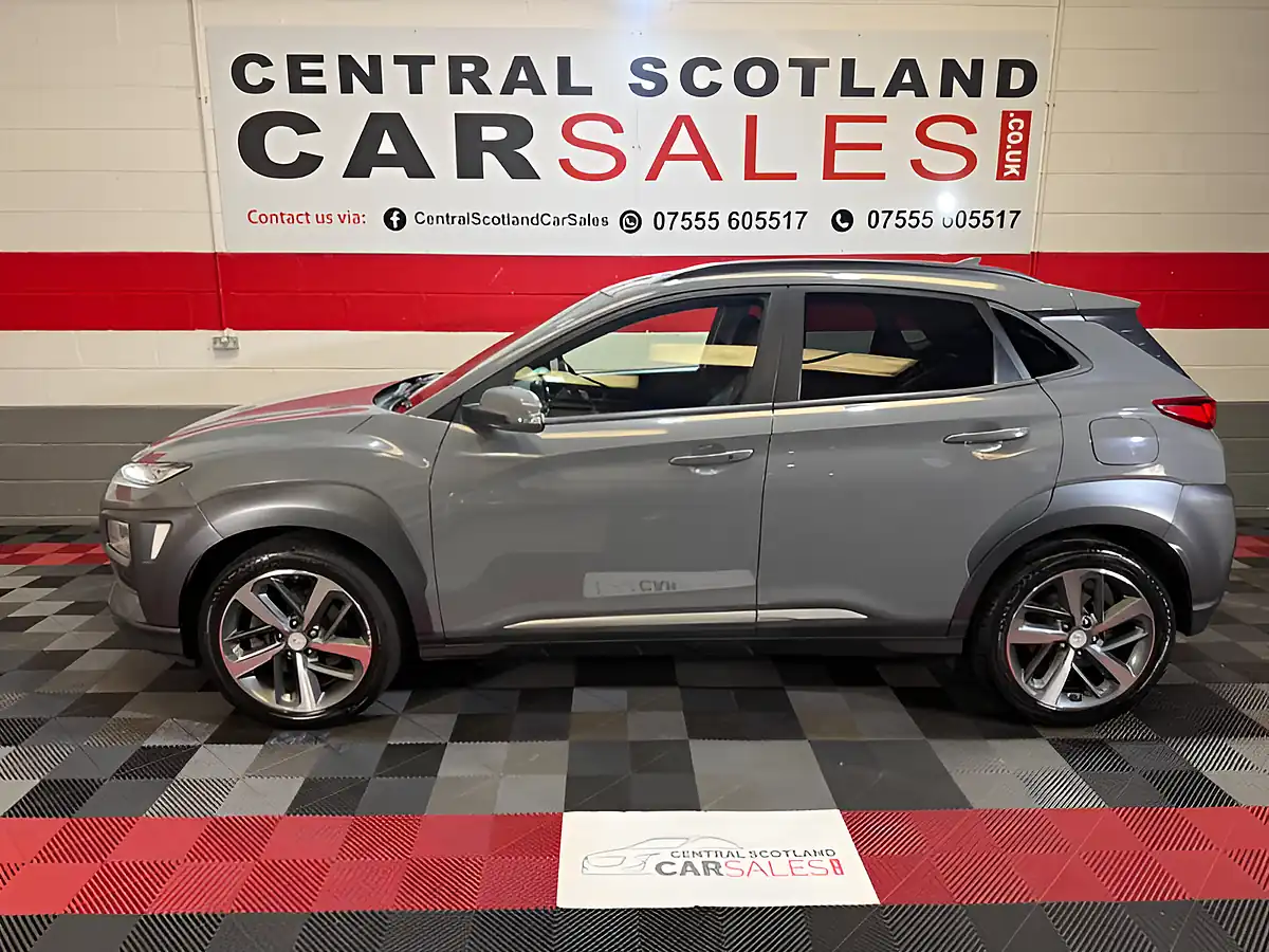 Used 2018 Hyundai Kona Premium Se Grey - Interior and Exterior details 4