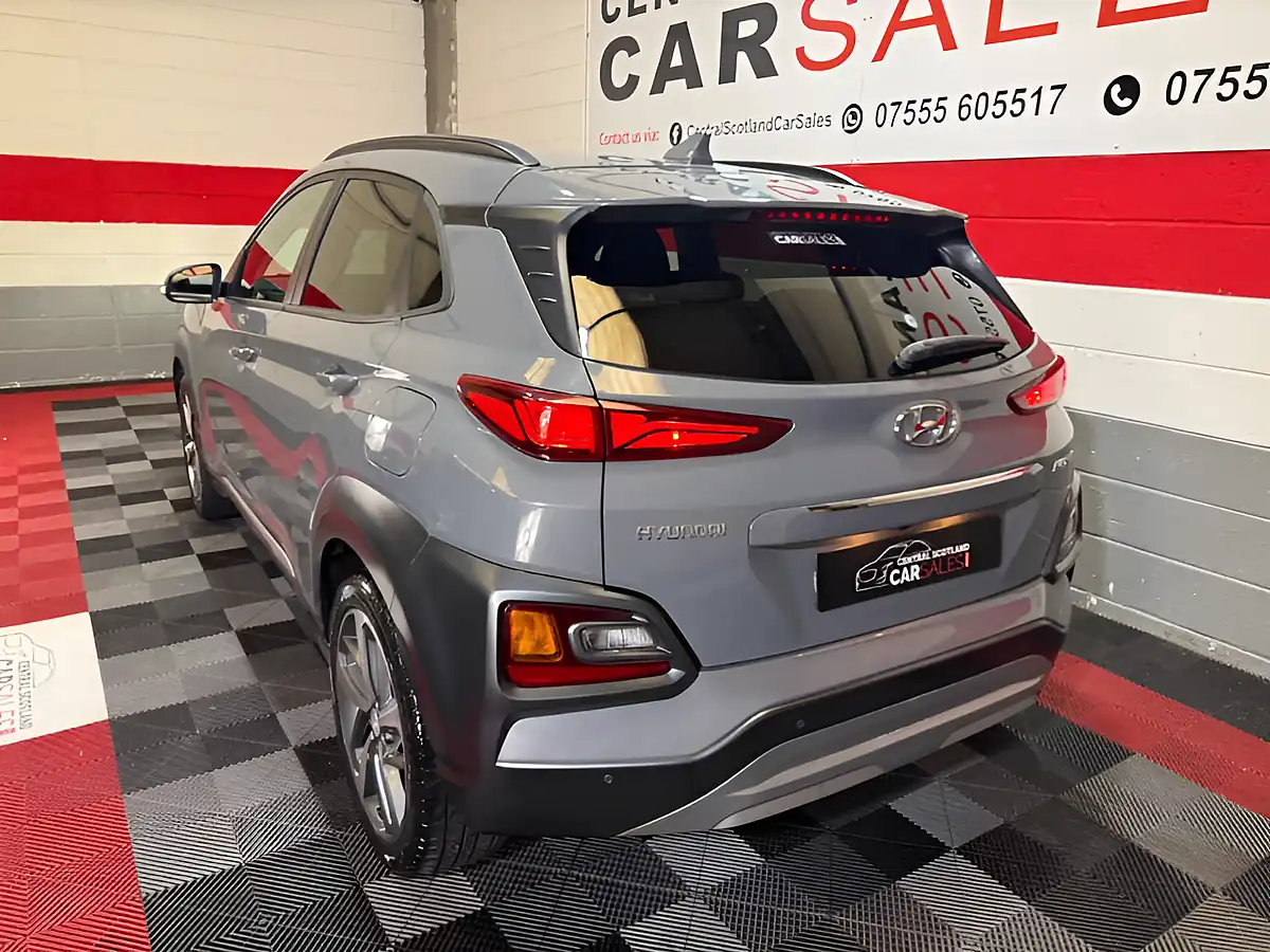 Used 2018 Hyundai Kona Premium Se Grey - Interior and Exterior details 8